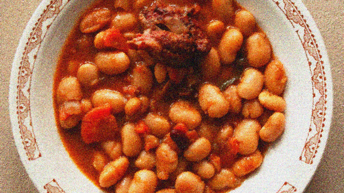 Slow-Roasted Tuscan Cannellini Bean Stew